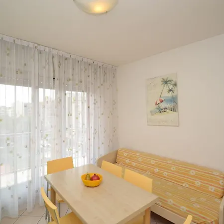 One-bedroom With Sea View 比比翁