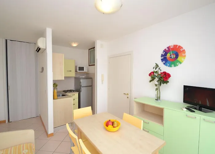 One-bedroom With Sea View Apartment